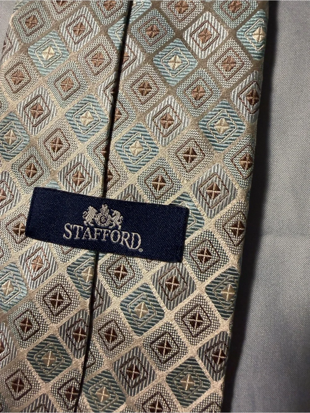 Stafford Men's Geometric Pattern Silk Tie in Light Blue and Gray